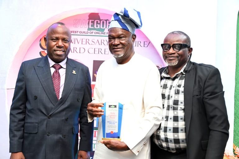 Dotun Oyelade Bags SWEGOP Award As Experts Spotlight Governance Failures, Chart Path To 2027 Elections At SWEGOP 9th Anniversary